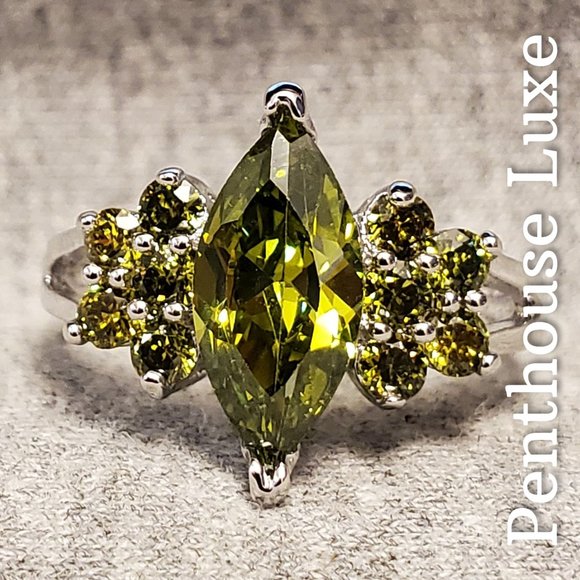 Penthouse Luxe Jewelry - 🔥 CLEARANCE! Marquise Cut Green Peridot Ring